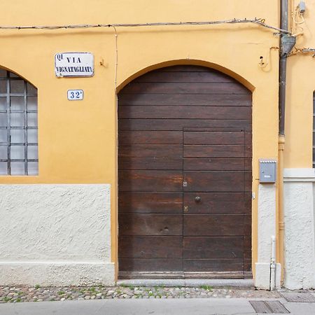 Center Ztl Lovely Apartment Ferrara Exterior photo