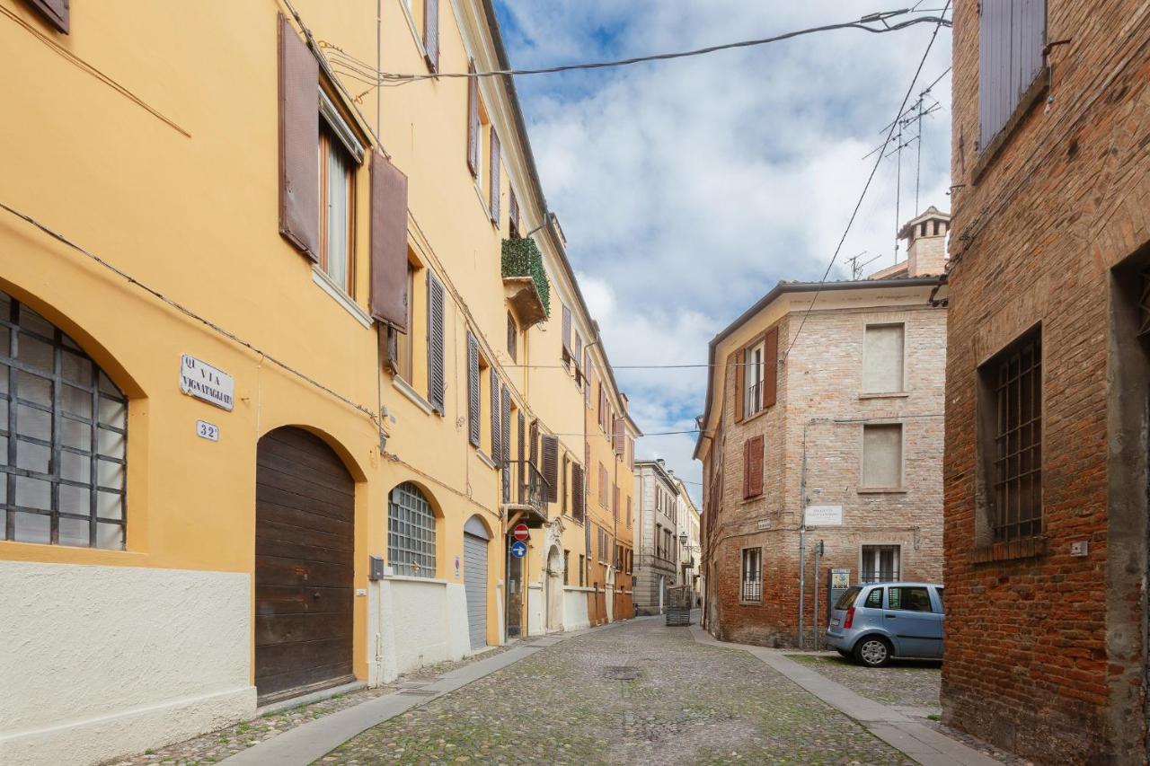 Center Ztl Lovely Apartment Ferrara Exterior photo